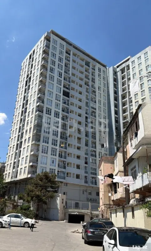 Satılır 2 otaqlı yeni tikili 76 m²