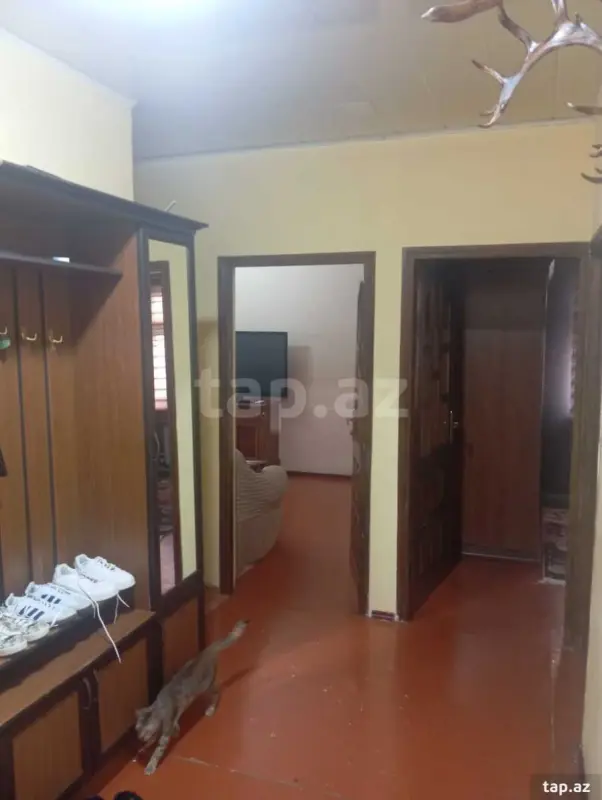 Satılır 4 otaqlı mənzil 95 m²