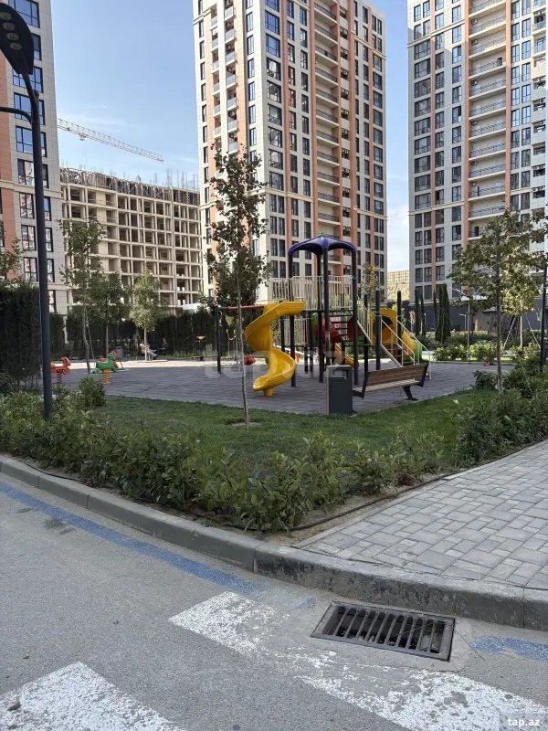 Satılır 2 otaqlı yeni tikili 71 m²