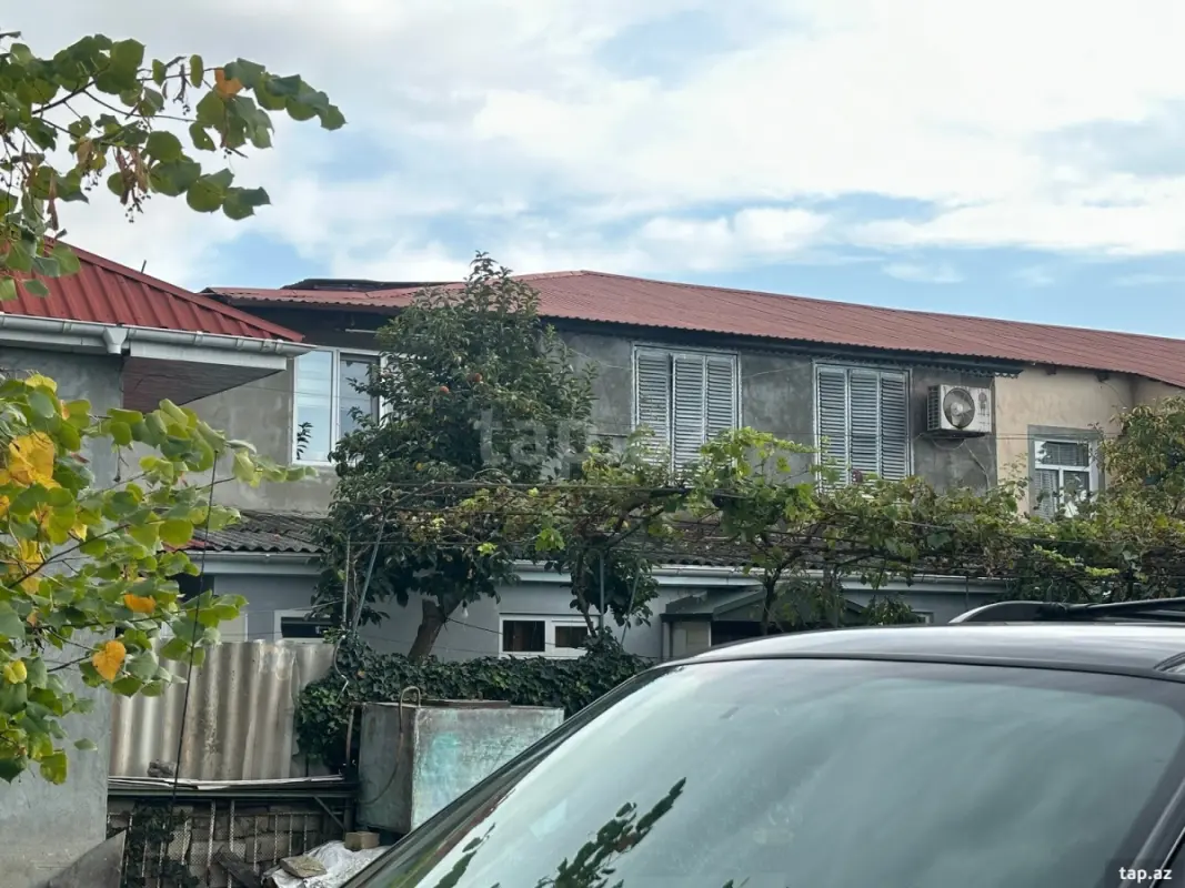 Satılır 5 otaqlı həyət evi 120 m²