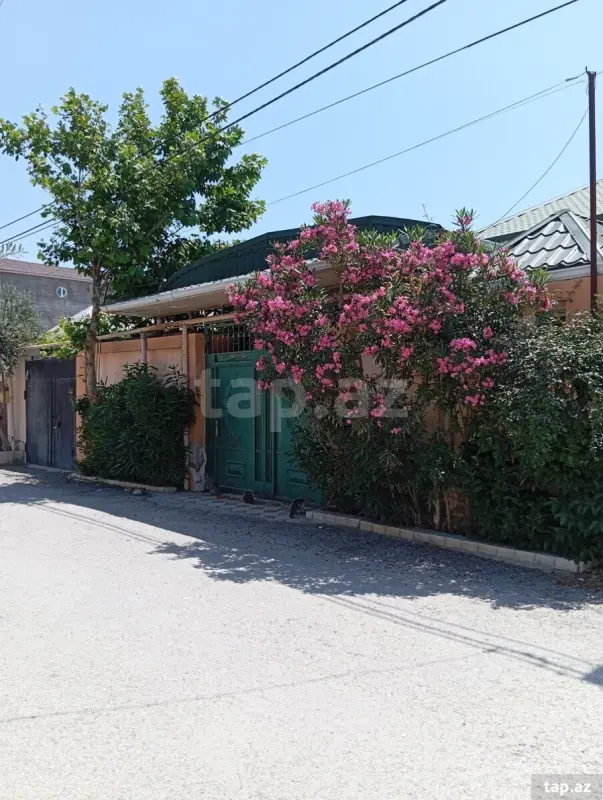 Satılır 5 otaqlı həyət evi 190 m²