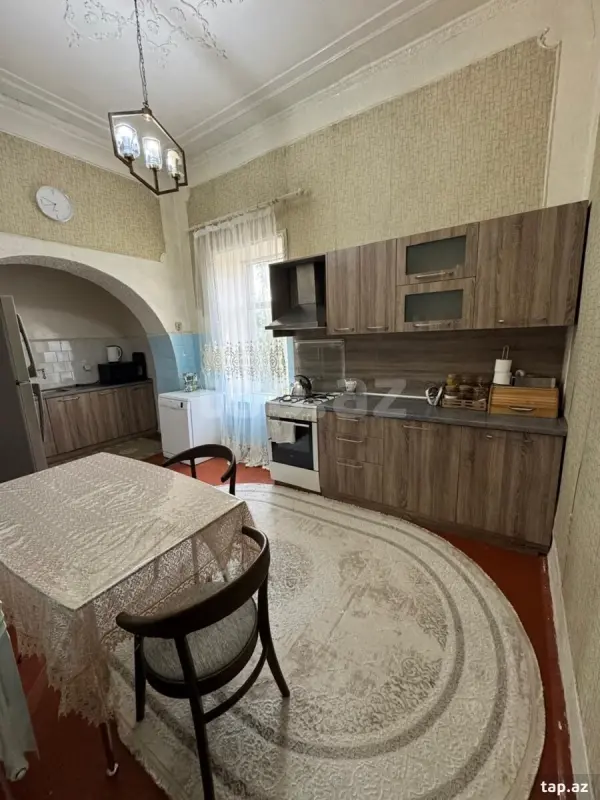 Satılır 3 otaqlı həyət evi 239 m²