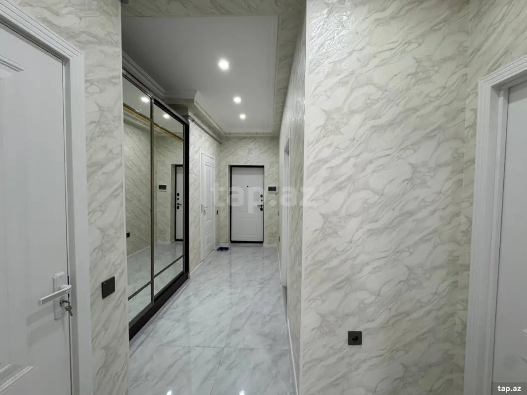 Satılır 2 otaqlı yeni tikili 71 m²