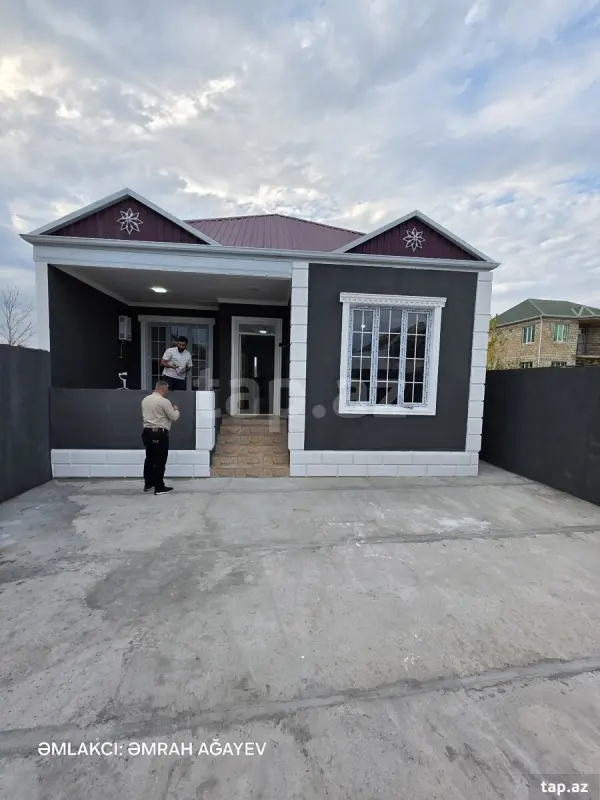 Satılır 4 otaqlı həyət evi 100 m²