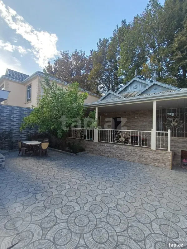 Satılır 5 otaqlı həyət evi 186 m²