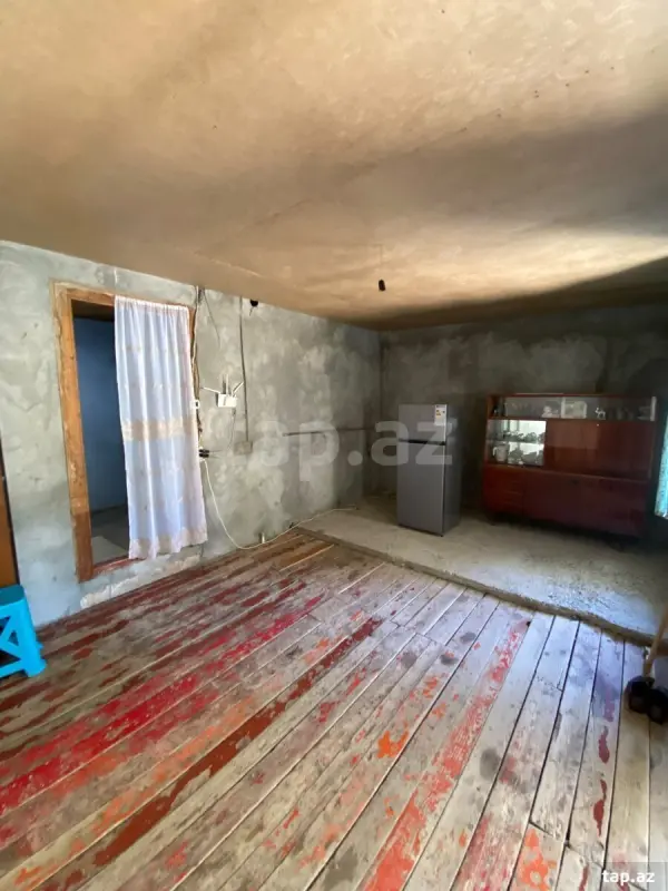 Satılır 5 otaqlı həyət evi 175 m²