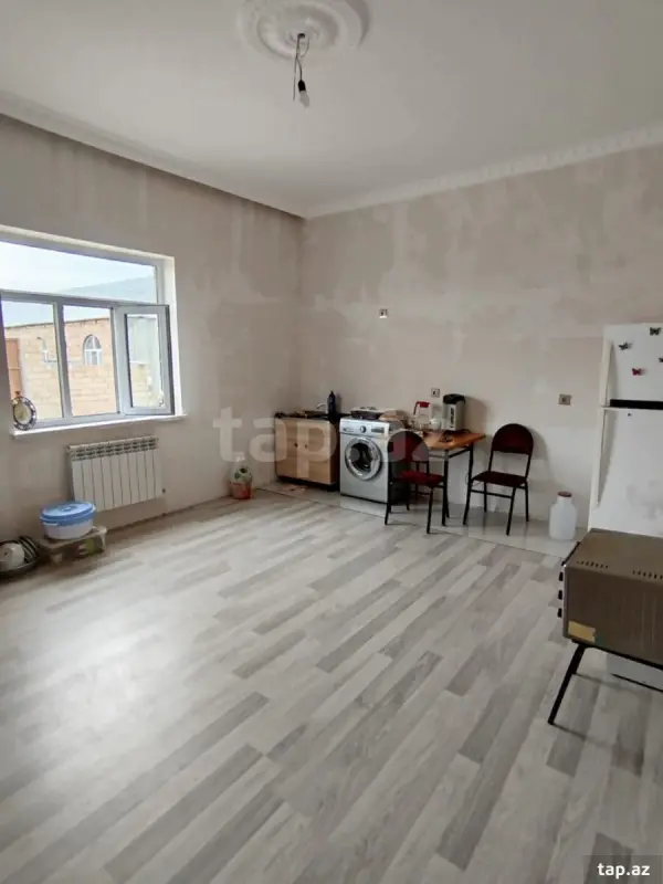 Satılır 4 otaqlı həyət evi 500 m²