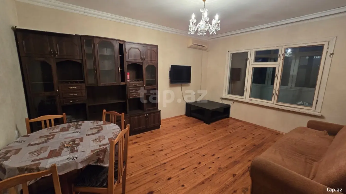 Kirayə verilir 4 otaqlı mənzil 80 m²