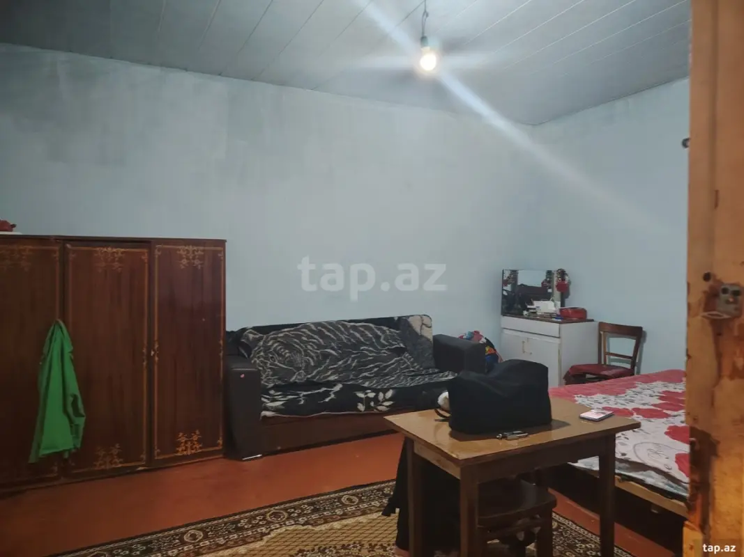 Satılır 1 otaqlı həyət evi 35 m²