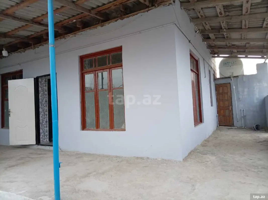 Satılır 3 otaqlı həyət evi 60 m²