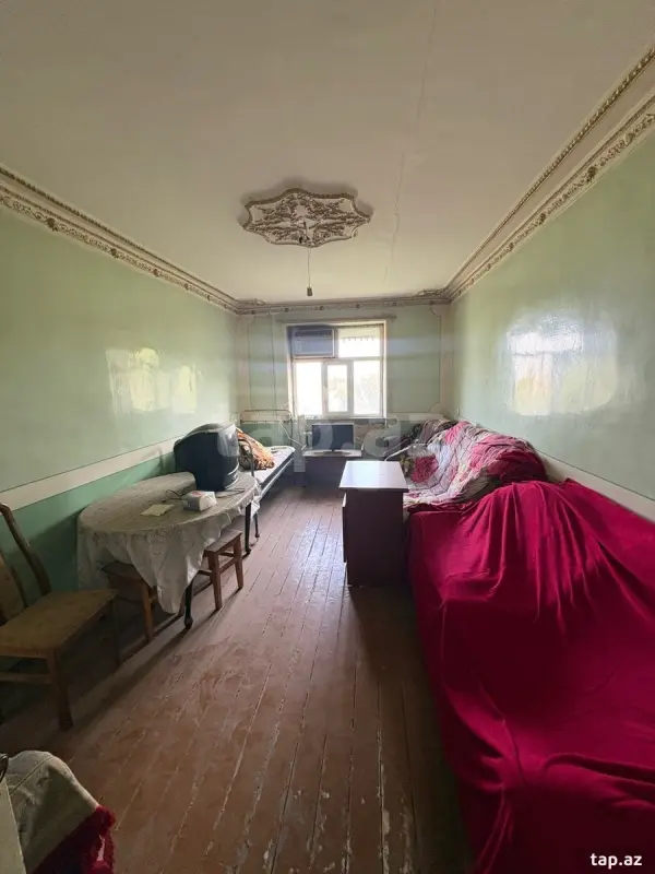 Satılır 4 otaqlı mənzil 77 m²