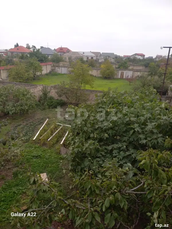 Satılır 6 otaqlı həyət evi 280 m²