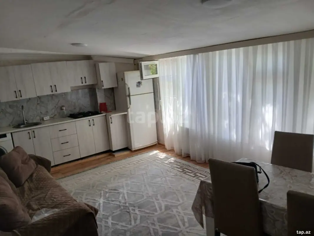 Kirayə verilir 5 otaqlı mənzil 75 m²