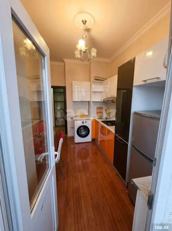 Kirayə verilir 2 otaqlı yeni tikili 75 m²