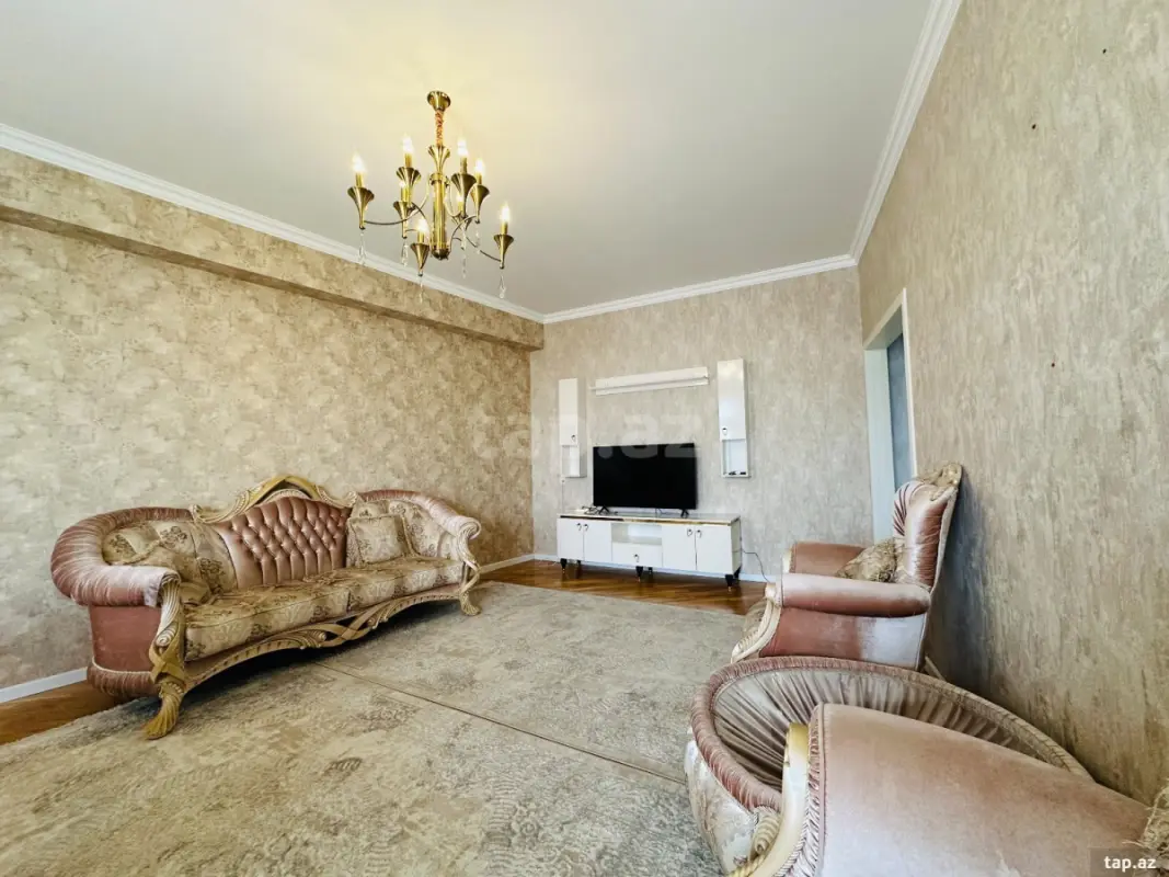 Kirayə verilir 3 otaqlı yeni tikili 110 m²