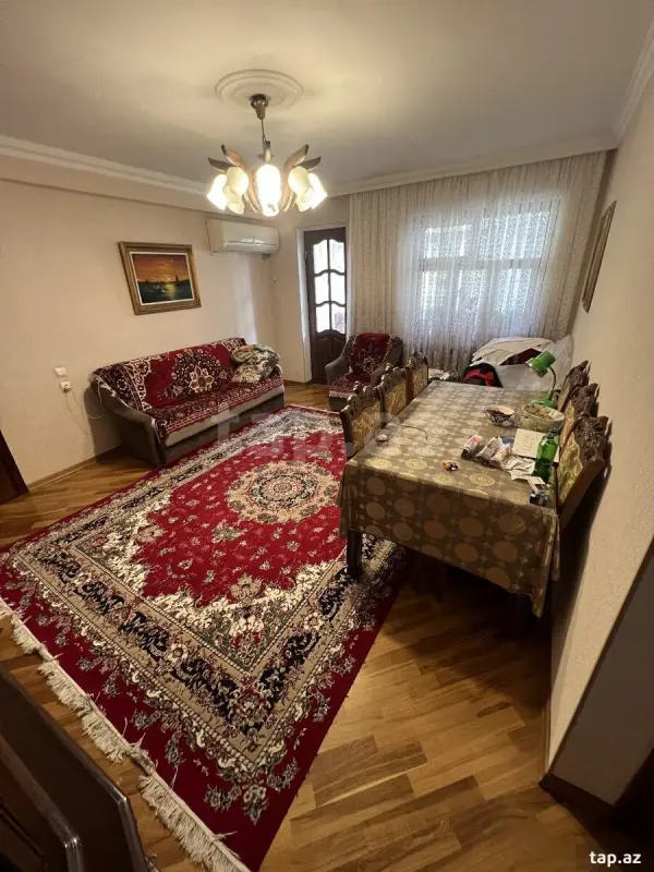 Satılır 4 otaqlı mənzil 95 m²