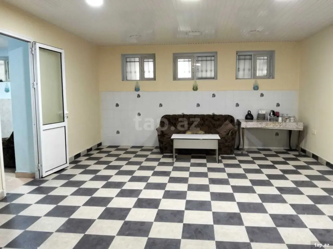 Kirayə verilir 5 otaqlı yeni tikili 250 m²