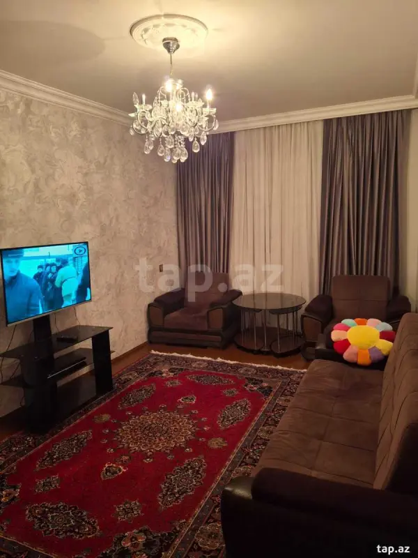 Satılır 4 otaqlı mənzil 100 m²