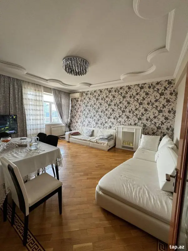 Satılır 4 otaqlı yeni tikili 120 m²