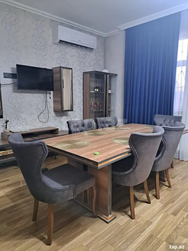 Kirayə verilir 3 otaqlı mənzil 114 m²