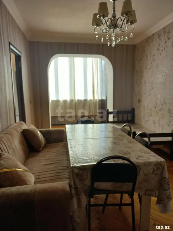 Kirayə verilir 2 otaqlı yeni tikili 80 m²