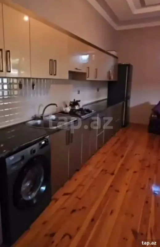 Satılır 5 otaqlı həyət evi 169 m²