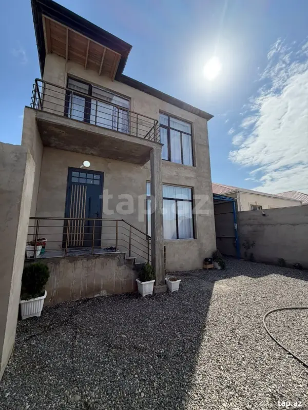 Satılır 4 otaqlı həyət evi 130 m²
