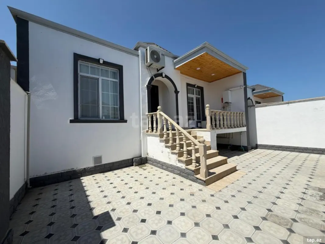Satılır 4 otaqlı həyət evi 97 m²