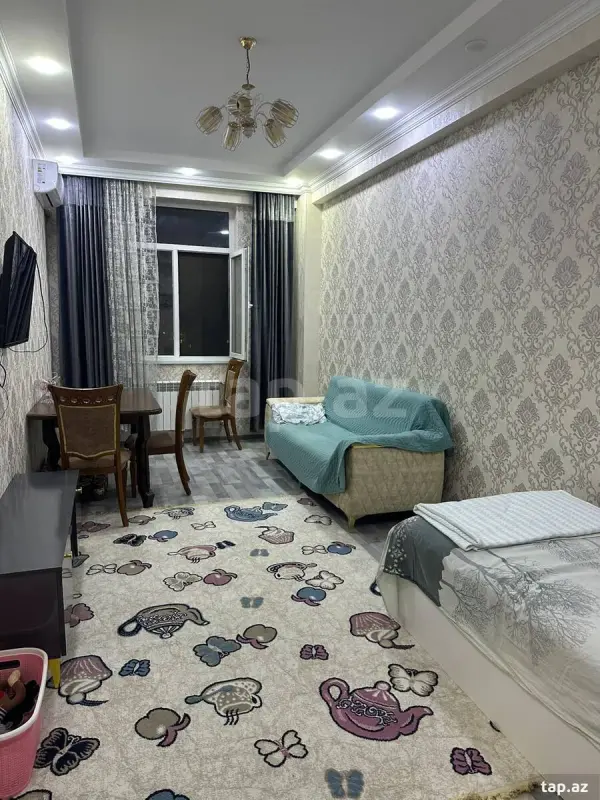 Kirayə verilir 2 otaqlı yeni tikili 80 m²