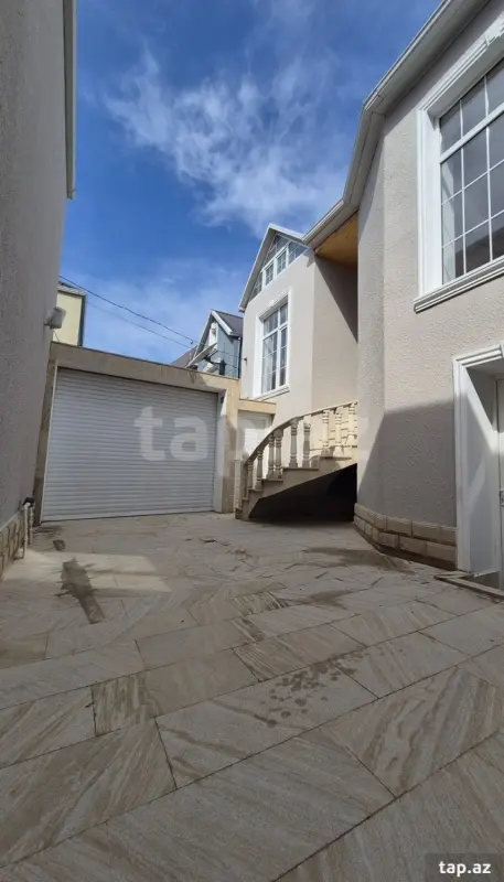 Satılır 6 otaqlı həyət evi 180 m²