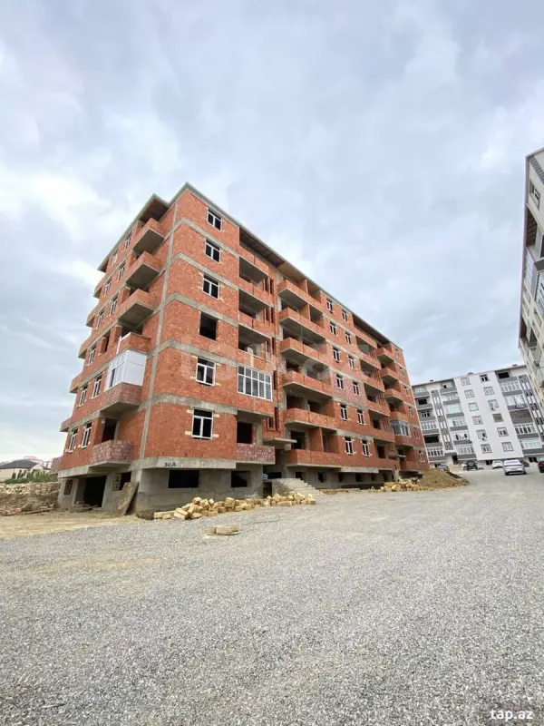 Satılır 2 otaqlı yeni tikili 68 m²