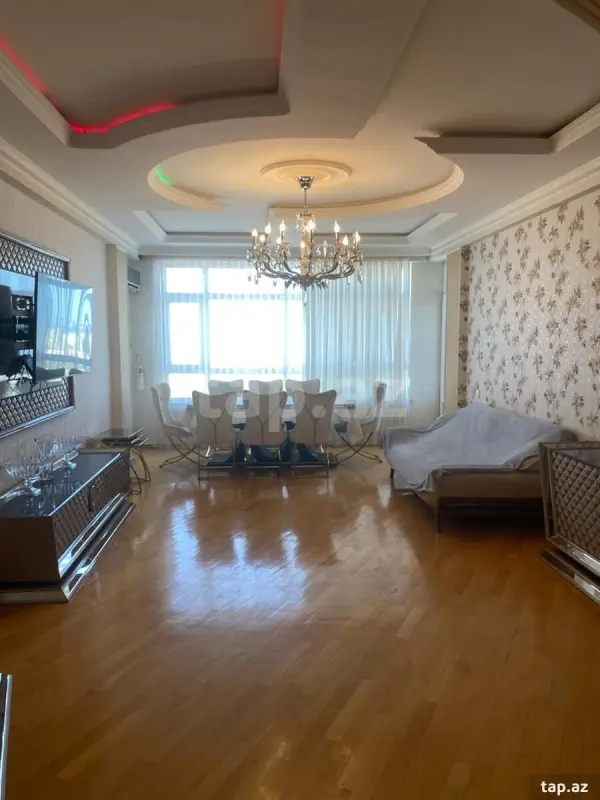 Satılır 3 otaqlı yeni tikili 156 m²