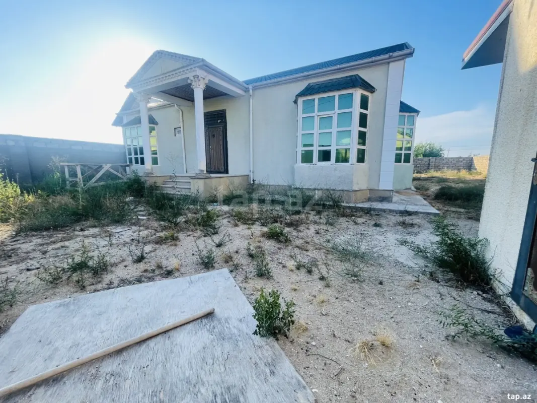 Satılır 4 otaqlı həyət evi 110 m²