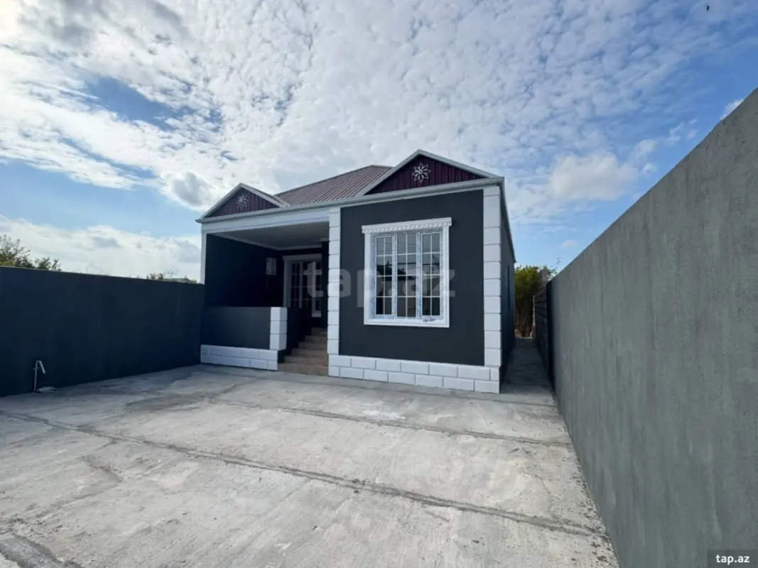 Satılır 4 otaqlı həyət evi 120 m²
