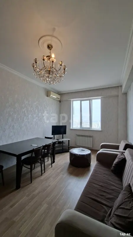 Kirayə verilir 2 otaqlı yeni tikili 65 m²