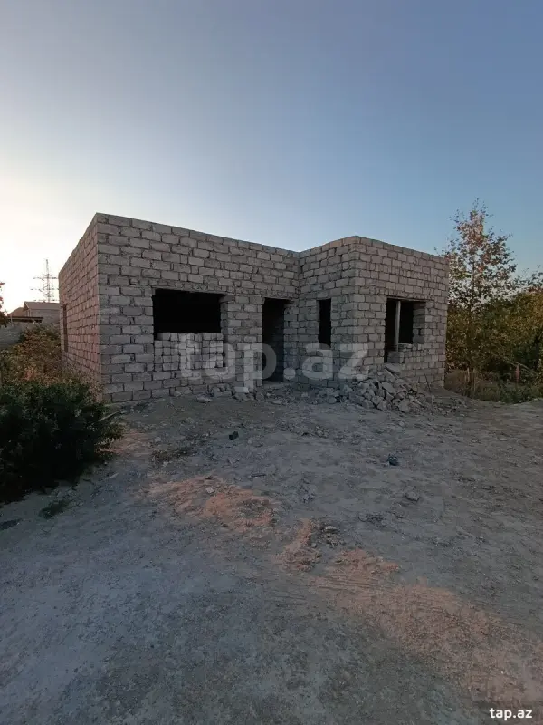 Satılır 3 otaqlı həyət evi 150 m²