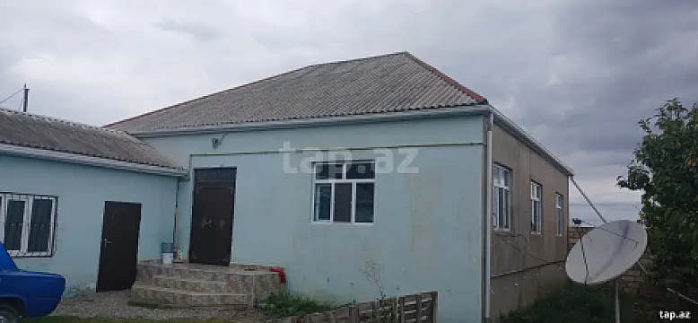 Satılır 4 otaqlı həyət evi 100 m² — Xaçmaz, Qobustan qəs. 4 otaq 100.00 m²