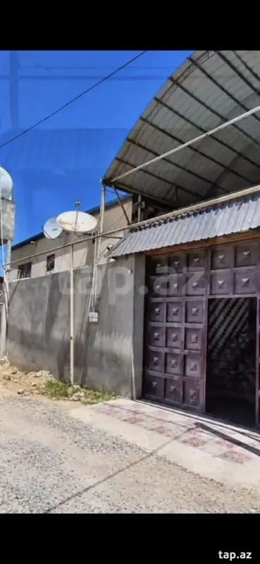 Satılır 3 otaqlı həyət evi 200 m²