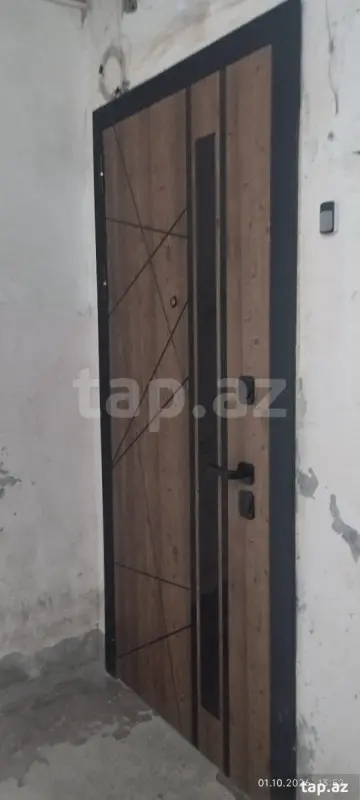Satılır 4 otaqlı mənzil 145 m²