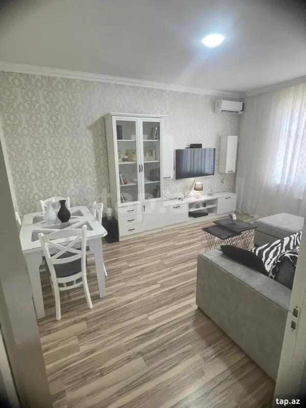 Satılır 1 otaqlı həyət evi 70 m²