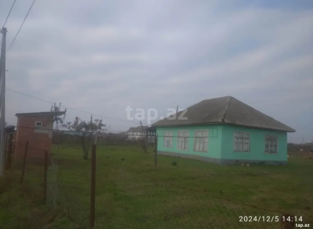 Satılır 3 otaqlı həyət evi 60 m²