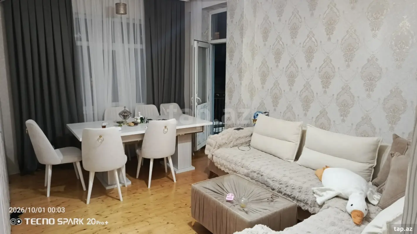 Kirayə verilir 2 otaqlı yeni tikili 45 m²