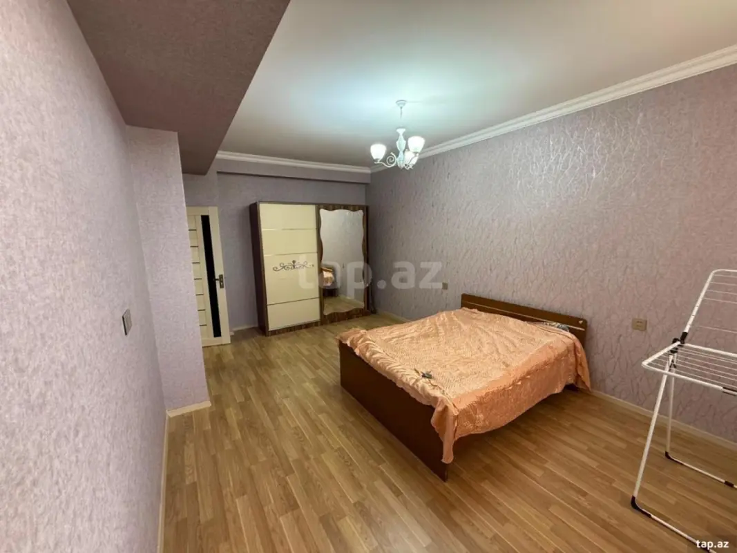 Kirayə verilir 2 otaqlı yeni tikili 70 m²