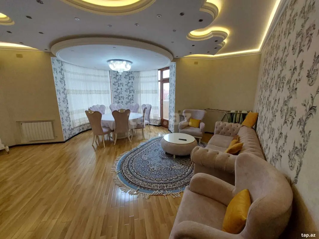 Satılır 4 otaqlı yeni tikili 180 m²