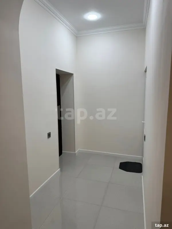 Kirayə verilir 2 otaqlı yeni tikili 80 m²