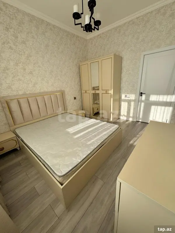 Kirayə verilir 2 otaqlı yeni tikili 75 m²