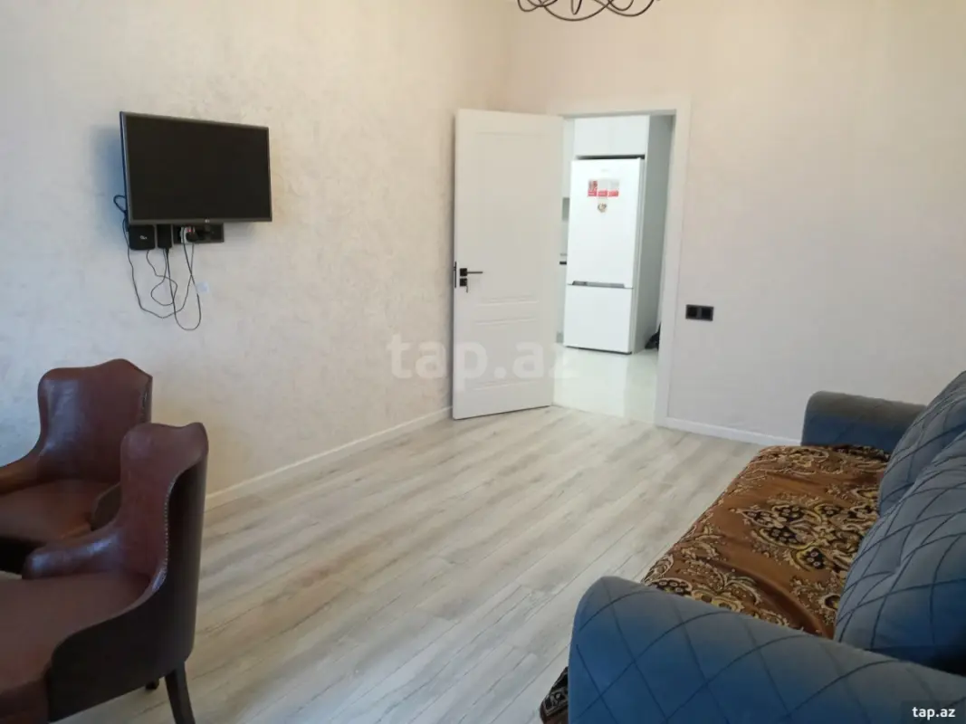 Kirayə verilir 2 otaqlı yeni tikili 65 m²