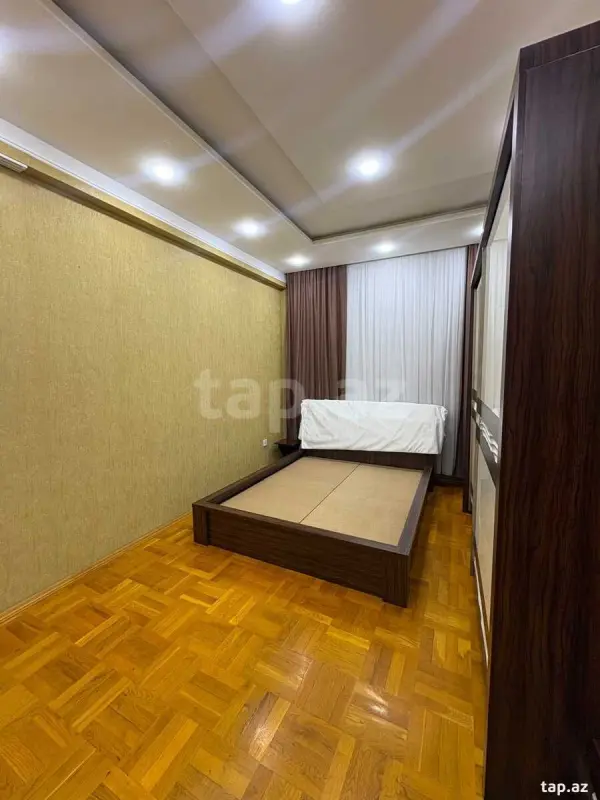 Satılır 2 otaqlı yeni tikili 77 m²