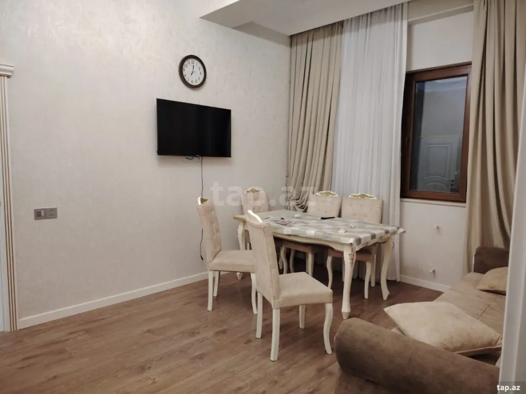 Kirayə verilir 3 otaqlı yeni tikili 95 m²