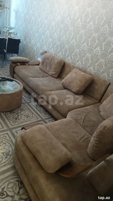 Kirayə verilir 4 otaqlı yeni tikili 150 m²